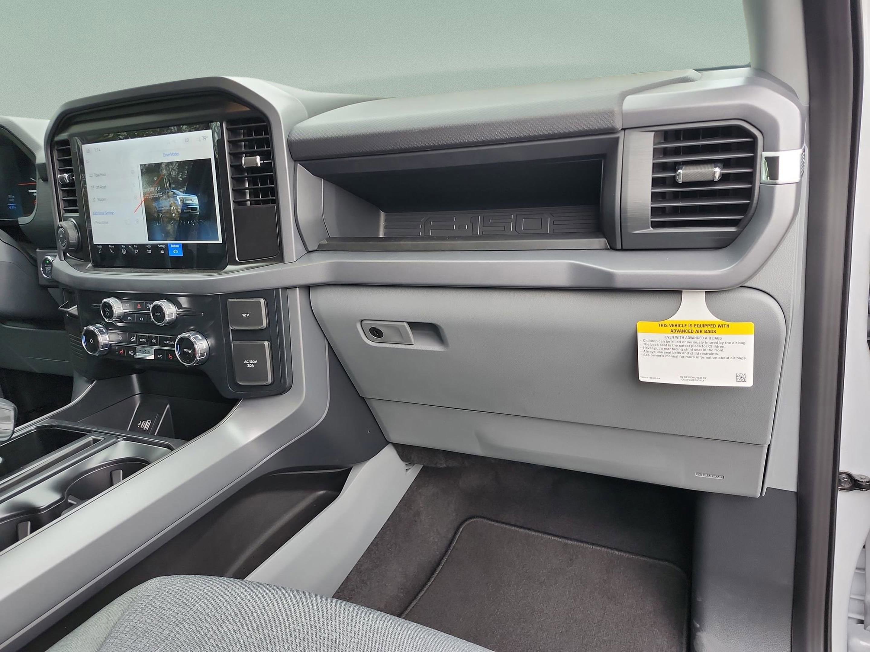 New 2025 Ford F150 Lightning XLT image 20