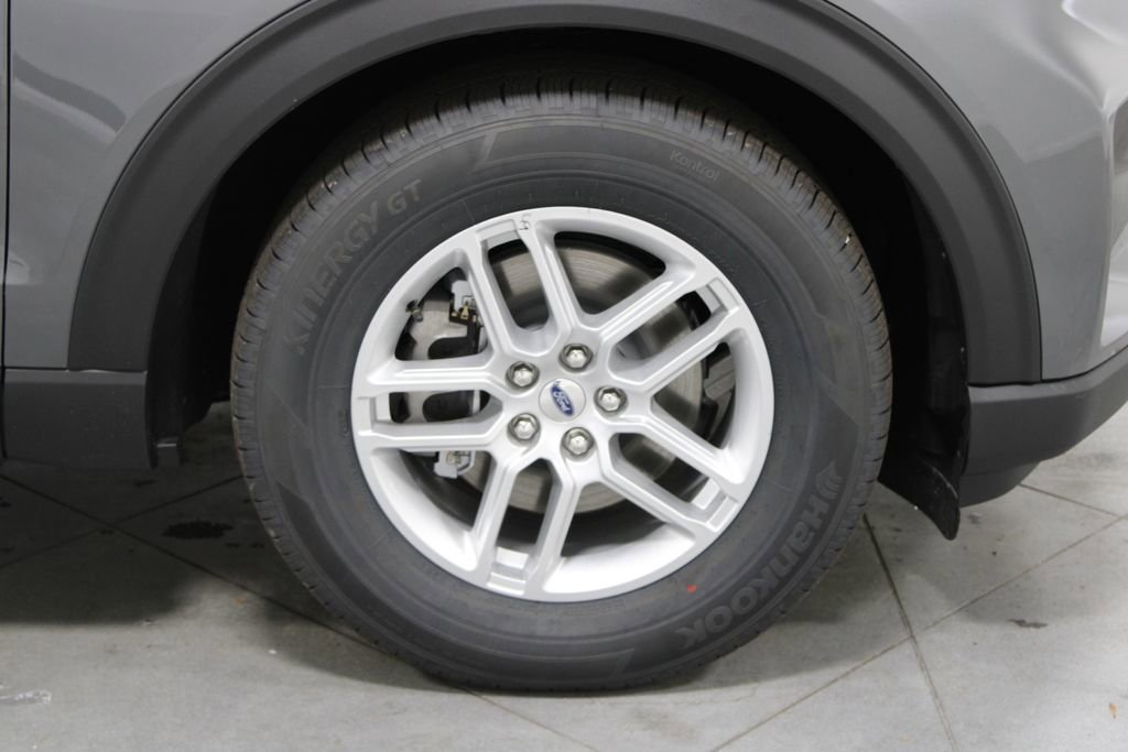 New 2026 Ford Explorer Active w/ Active Comfort Package image 11