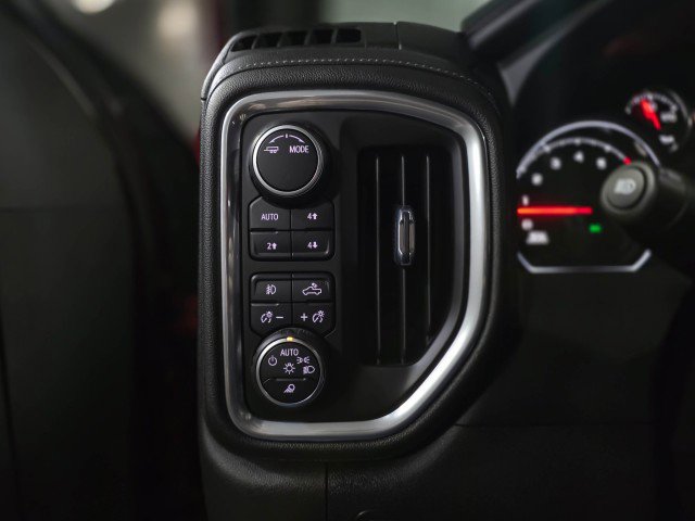 Used 2022 Chevrolet Silverado 1500 LTZ w/ LTZ Premium Package AWD/4WD image 31