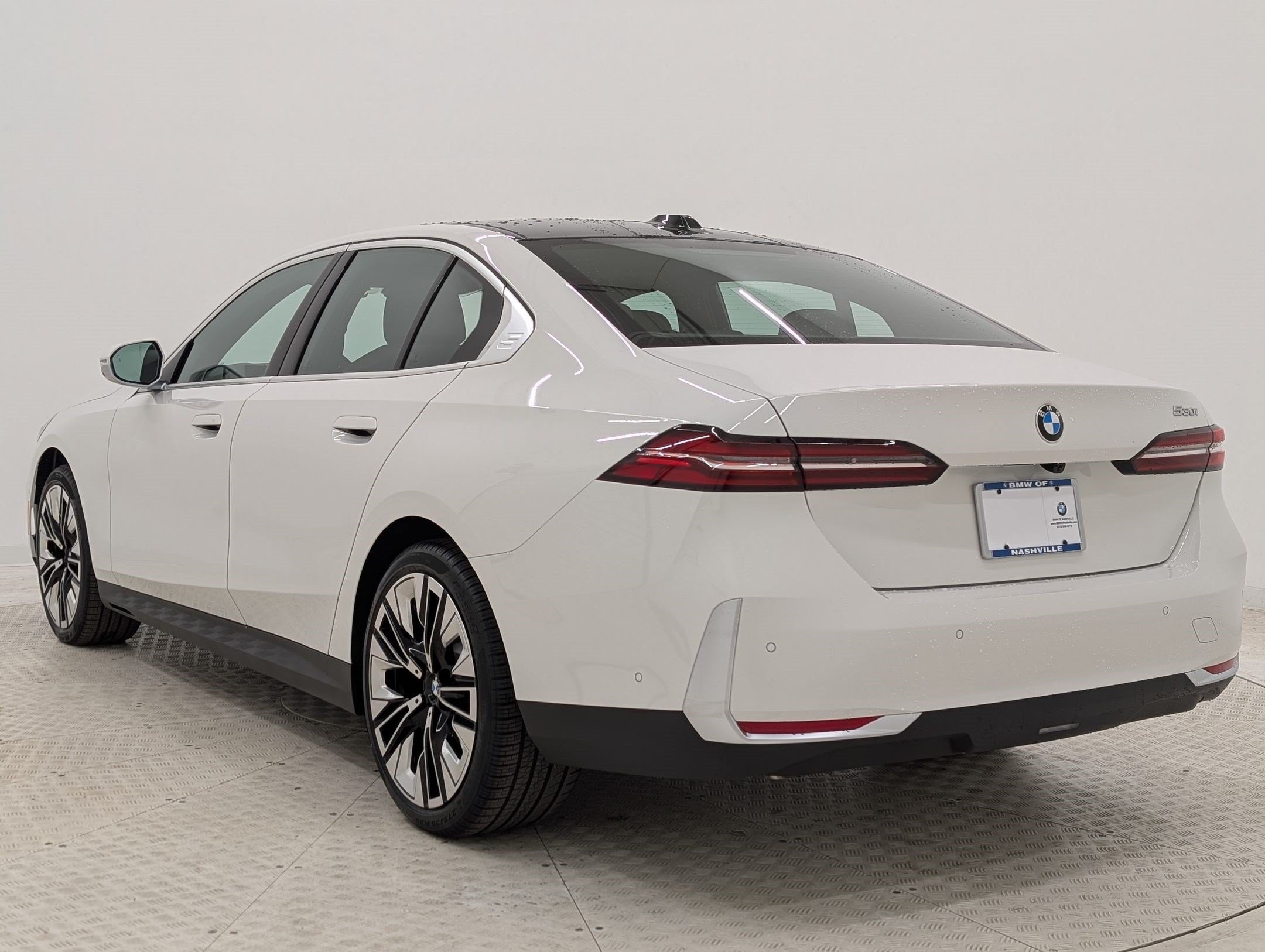 New 2026 BMW 530i w/ Premium Package RWD image 3