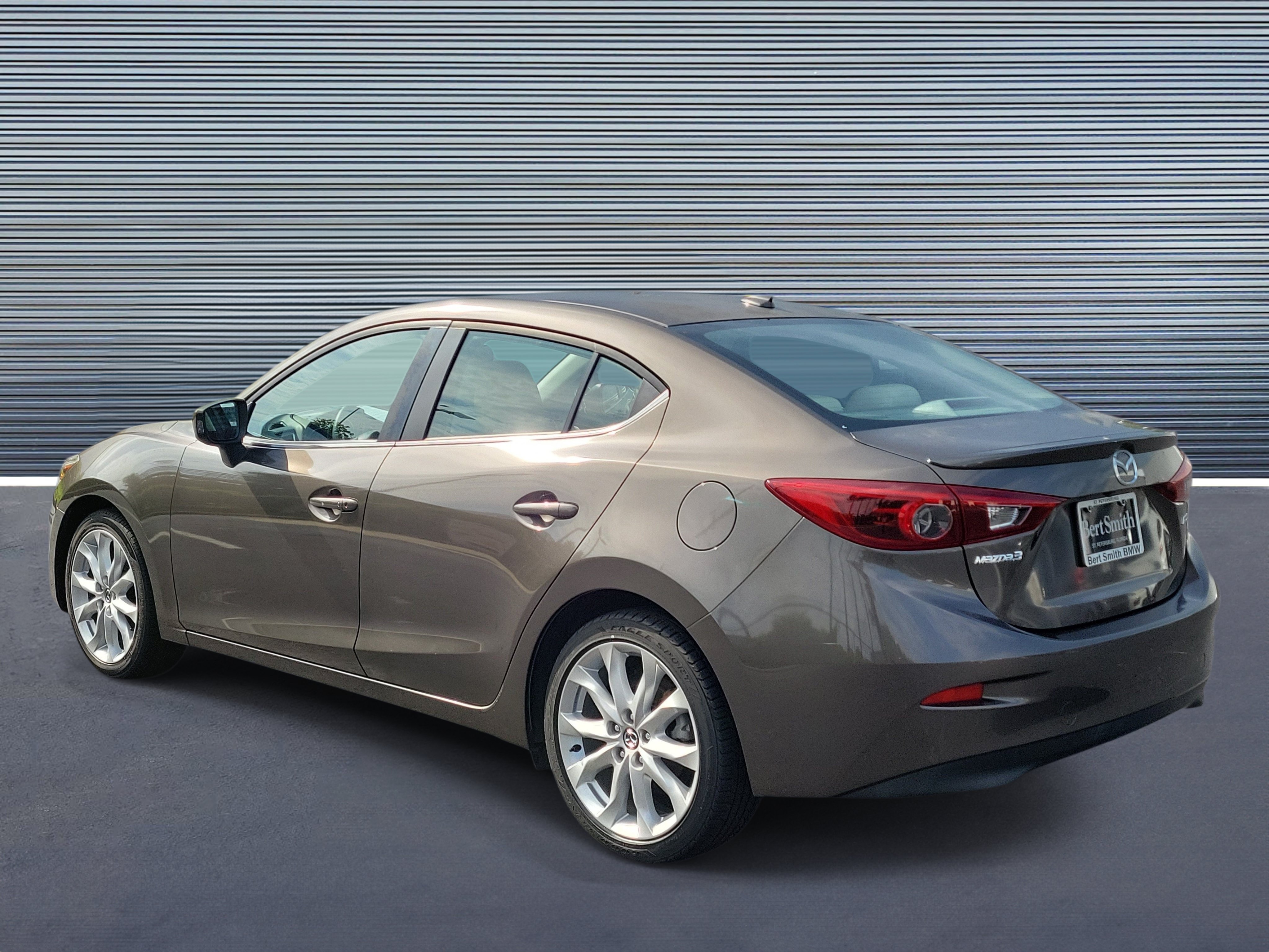 Used 2016 MAZDA MAZDA3 s Grand Touring FWD image 4