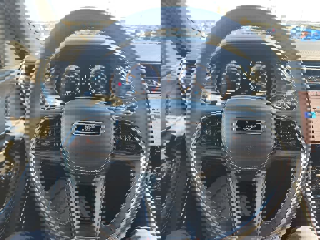 Used 2023 Jeep Grand Cherokee L Overland image 36