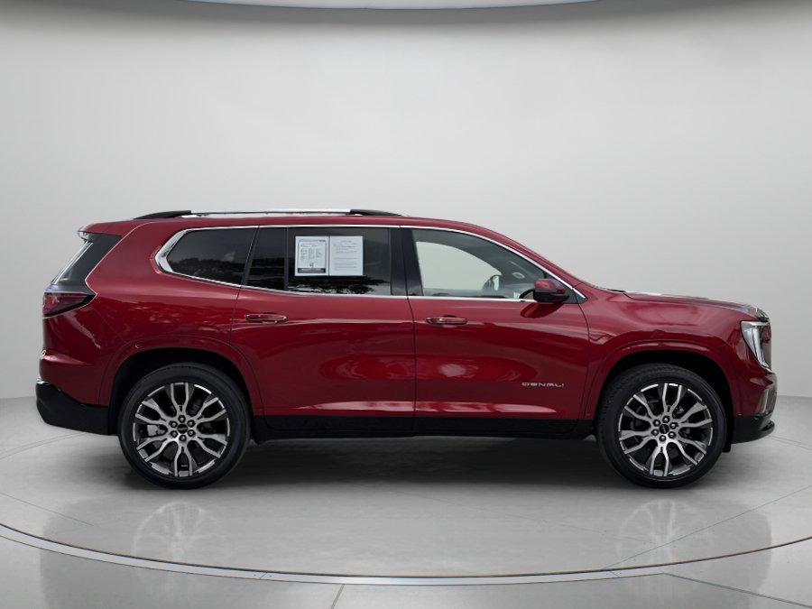 Used 2026 GMC Acadia Denali Ultimate FWD image 2