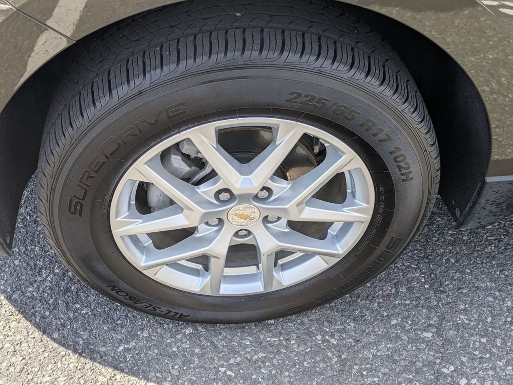 Used 2024 Chevrolet Equinox LT image 27