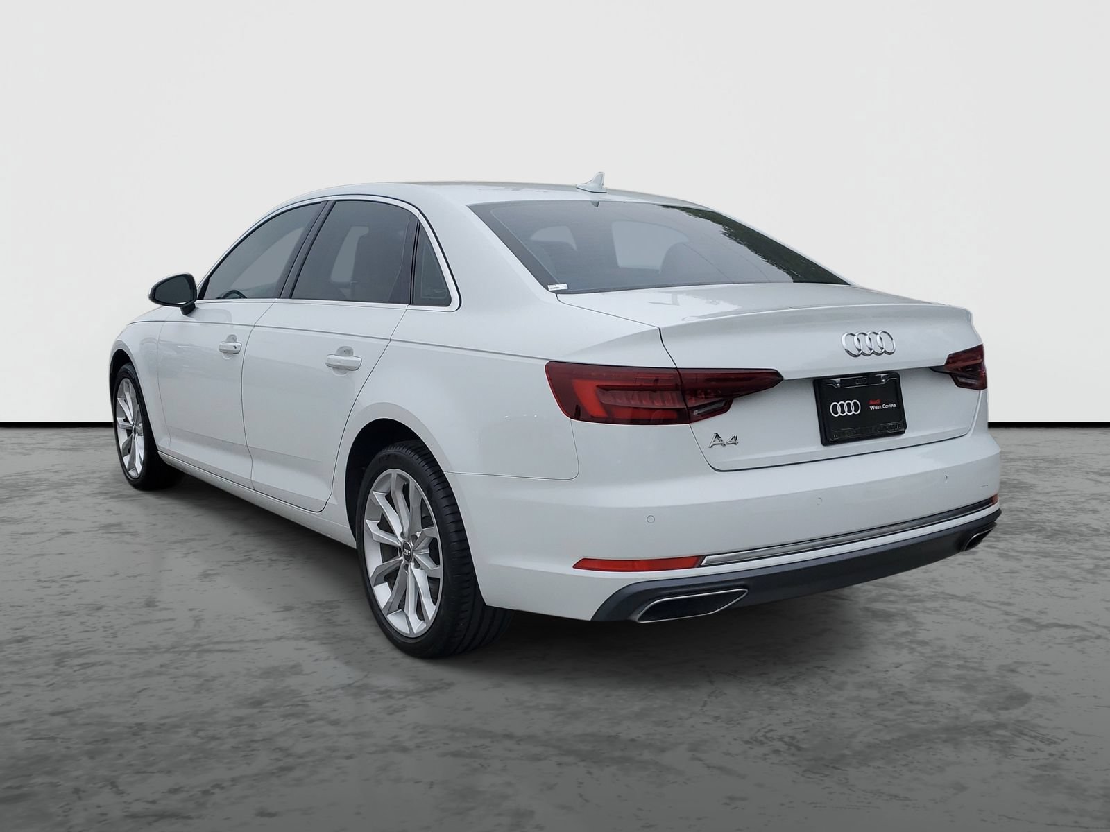 Used 2019 Audi A4 2.0T Premium Plus w/ Premium Plus Package FWD image 3