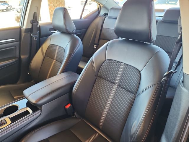 Used 2024 Nissan Altima 2.5 SR image 13