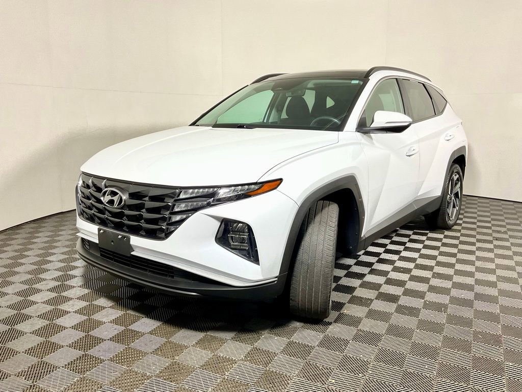 Certified 2022 Hyundai Tucson SEL w/ Cargo Package AWD/4WD image 11