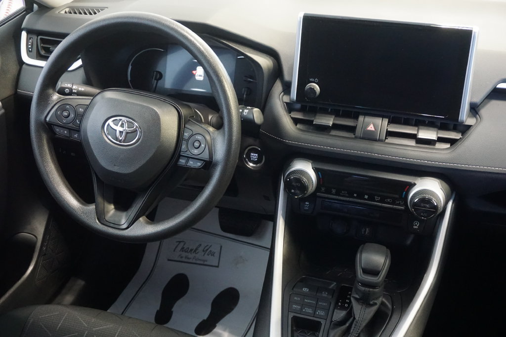 Certified 2025 Toyota RAV4 XLE AWD/4WD image 28