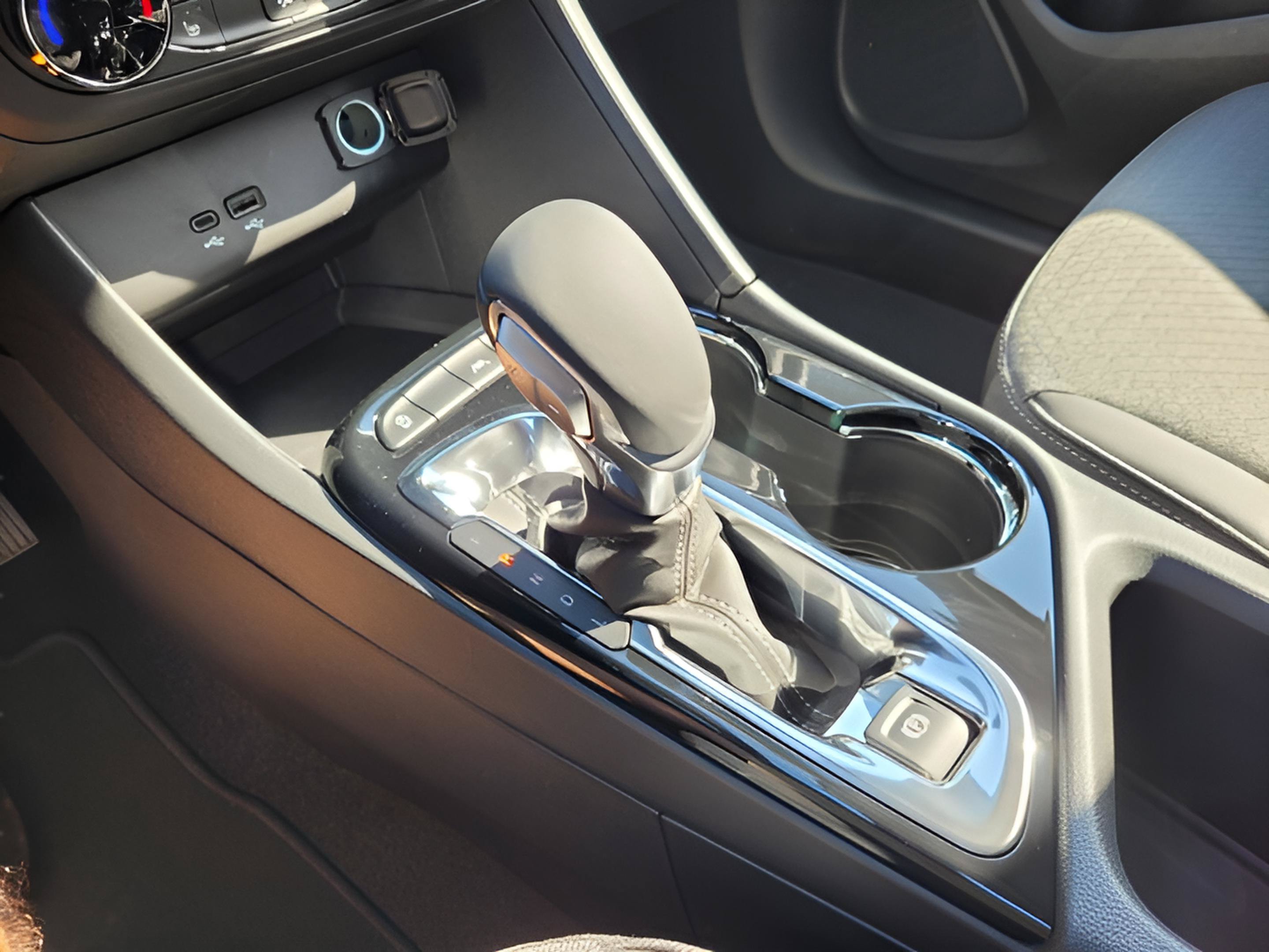 New 2026 Buick Encore GX Preferred w/ Comfort Package FWD image 37