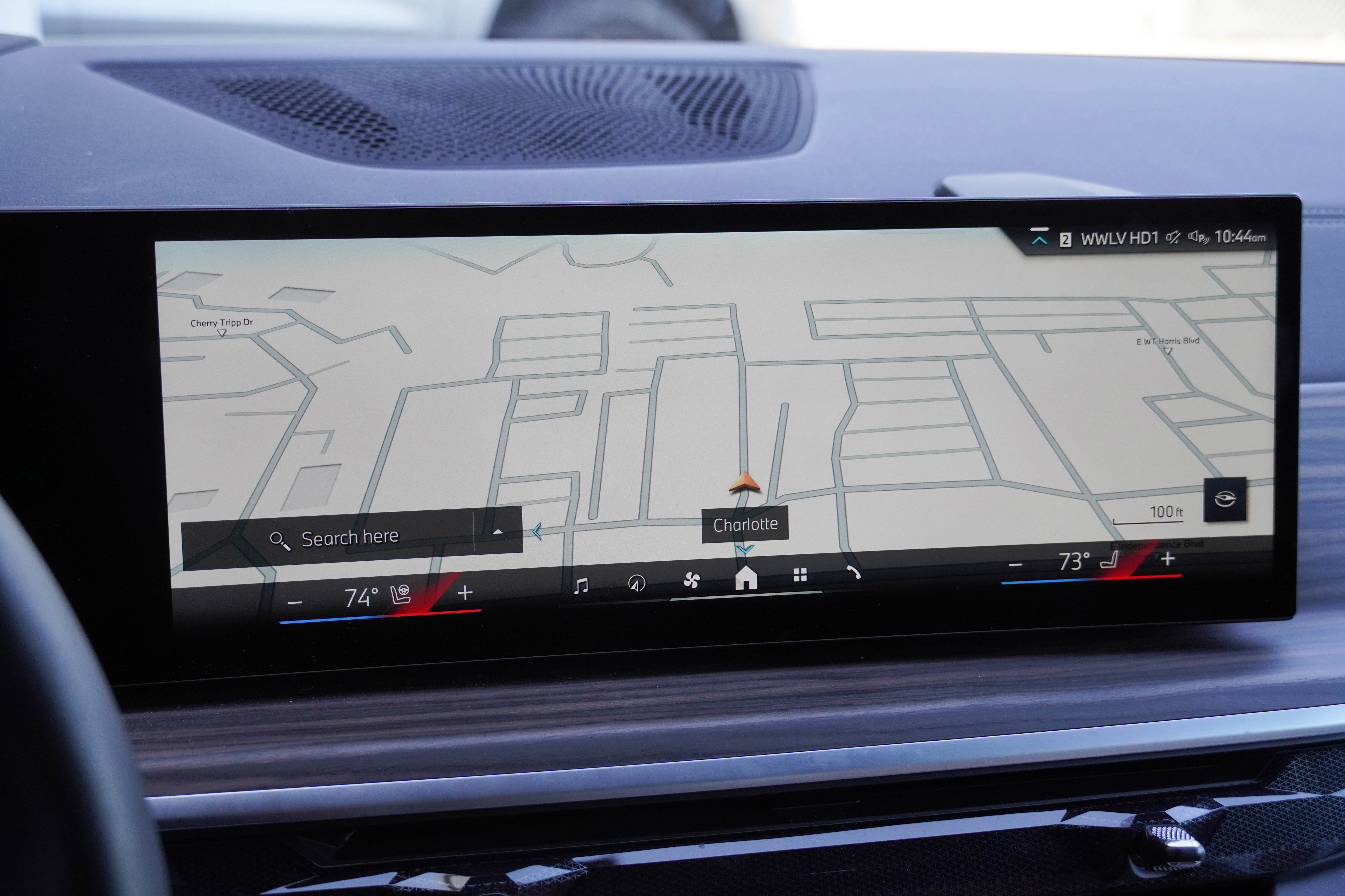 Certified 2025 BMW X5 xDrive40i w/ Climate Comfort Package image 27