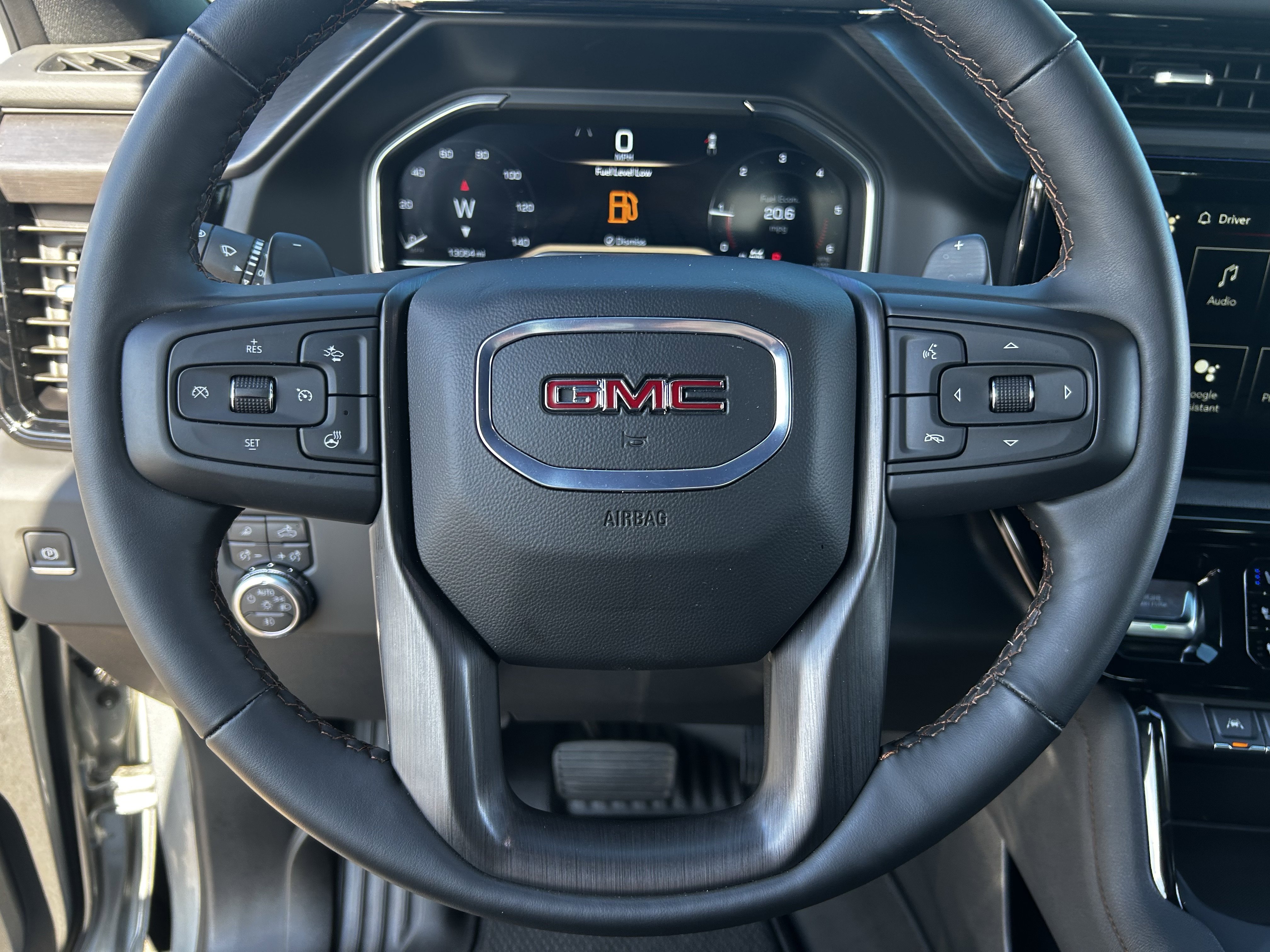 Used 2025 GMC Sierra 1500 AT4 w/ AT4 Premium Package image 22