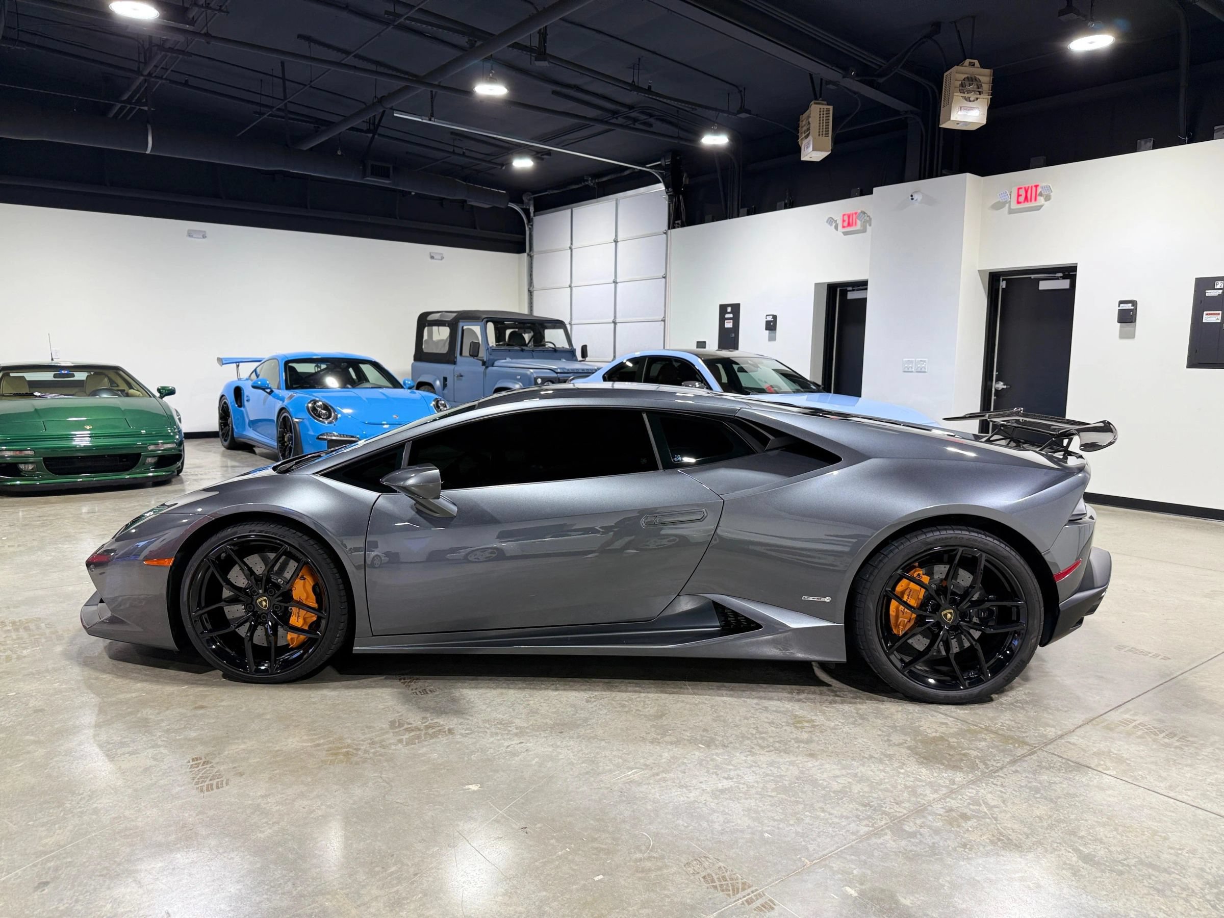 Used 2016 Lamborghini Huracan LP 610-4 AWD/4WD image 12