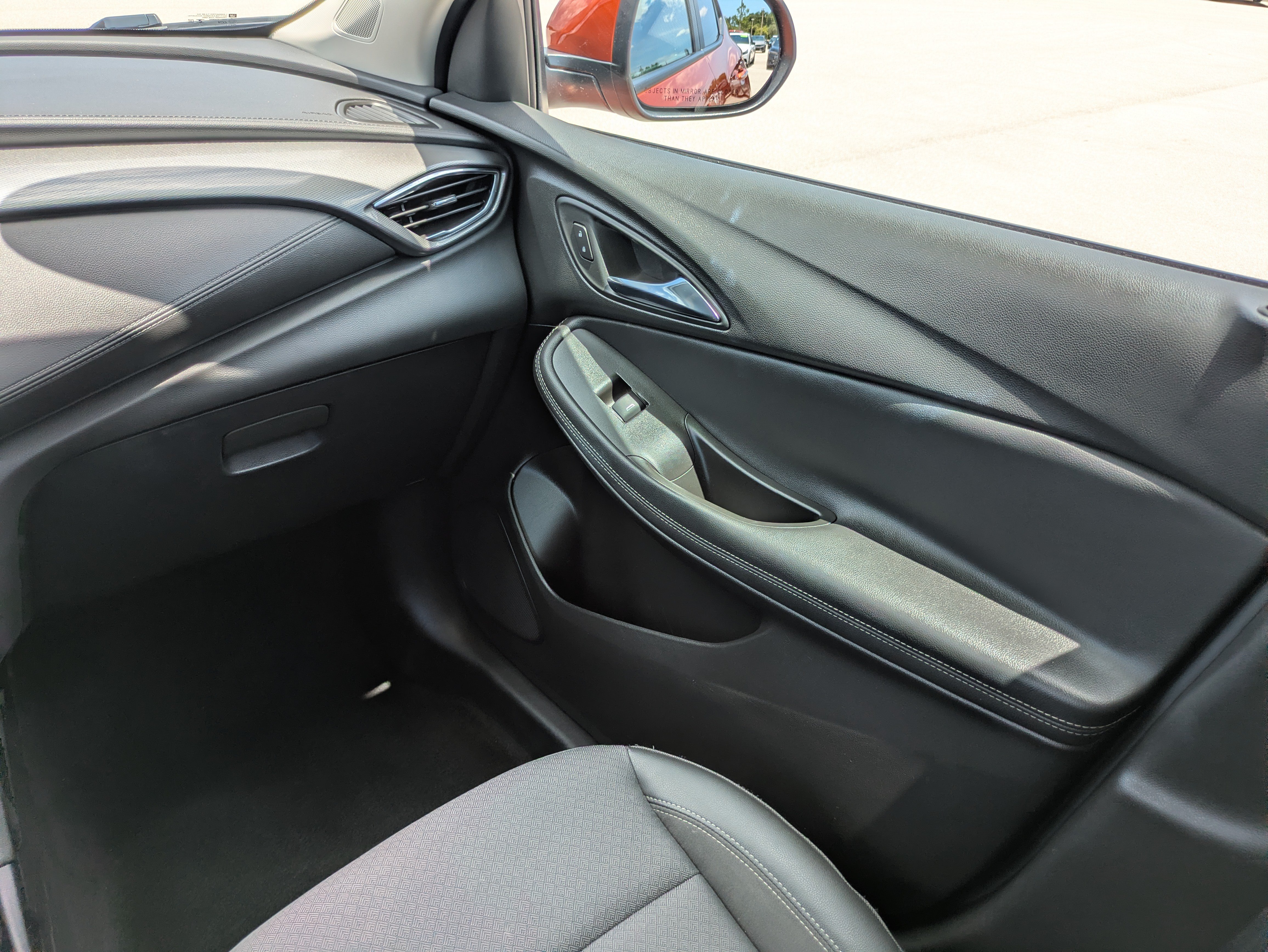 Used 2023 Buick Encore GX Preferred FWD image 17
