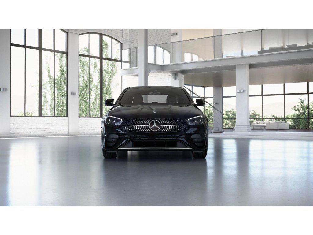 Used 2023 Mercedes-Benz E 350 4MATIC Sedan image 8