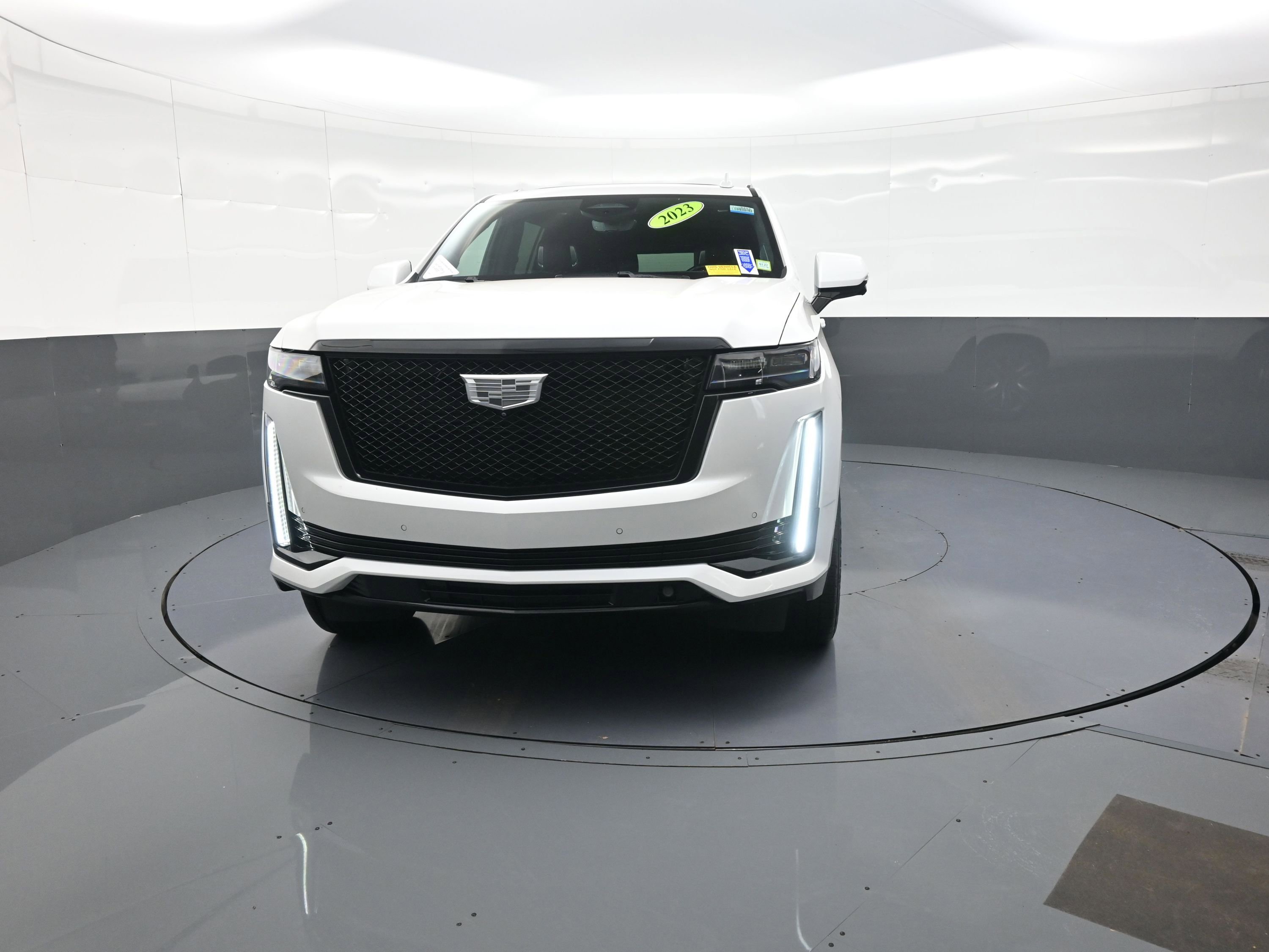 Used 2023 Cadillac Escalade ESV Sport Platinum image 8