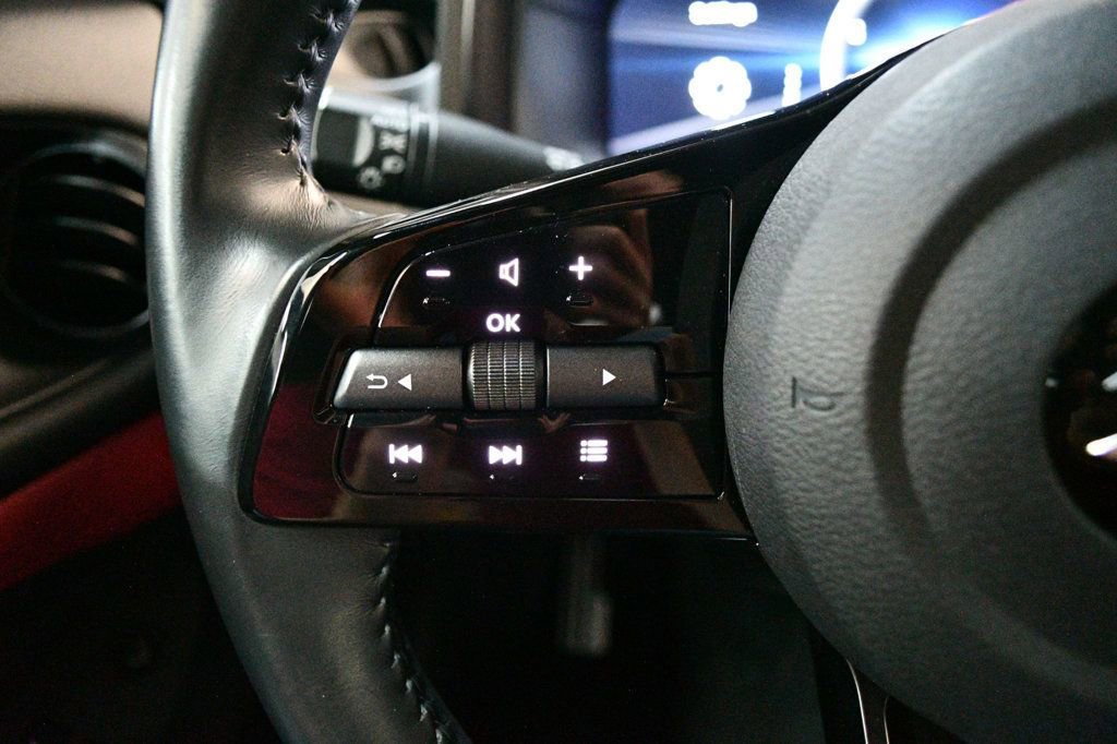 Used 2024 Nissan Z Performance w/ Floor Mat Package image 35