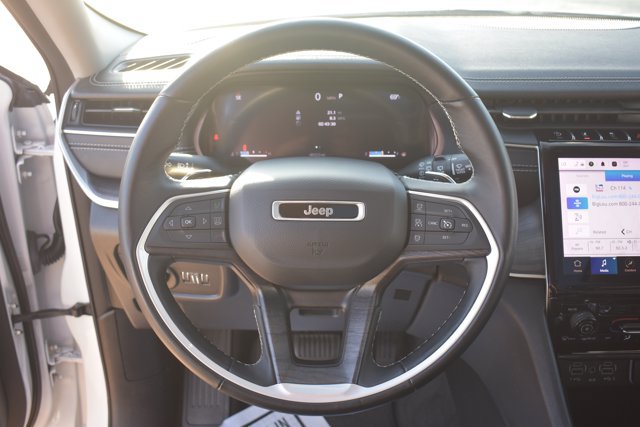 Used 2022 Jeep Grand Cherokee L Limited AWD/4WD image 21