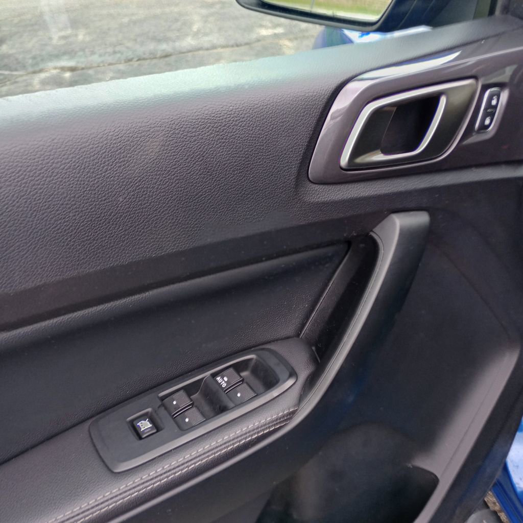 Used 2019 Ford Ranger Lariat w/ Equipment Group 501A Mid image 12