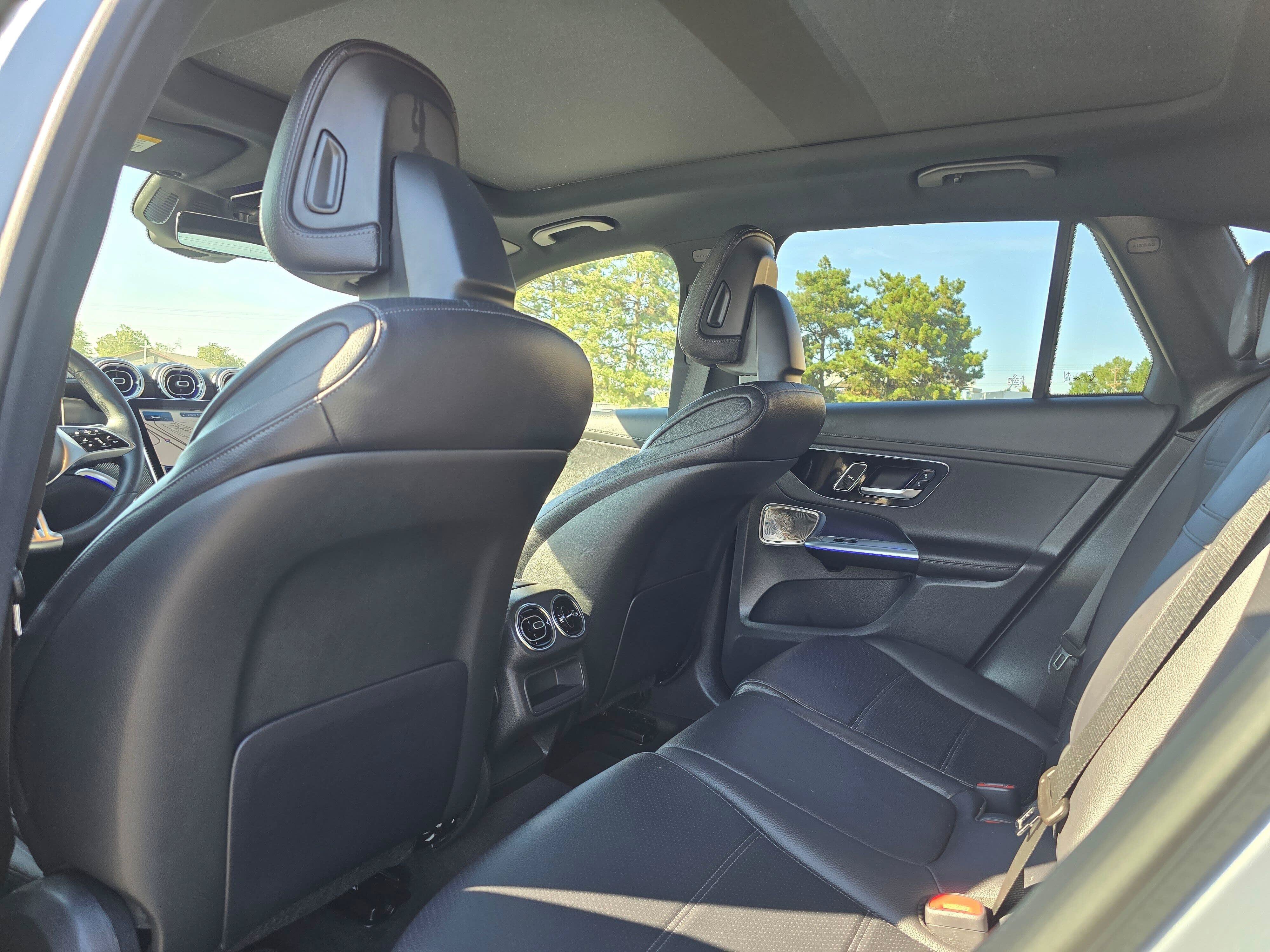 Used 2023 Mercedes-Benz GLC 300 4MATIC image 11