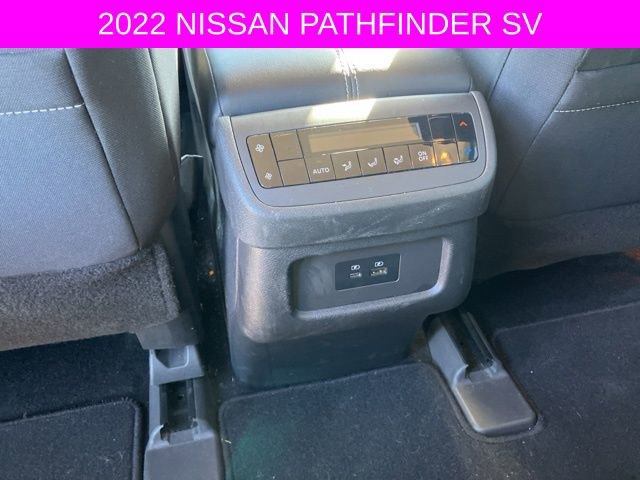 Used 2022 Nissan Pathfinder SV image 19