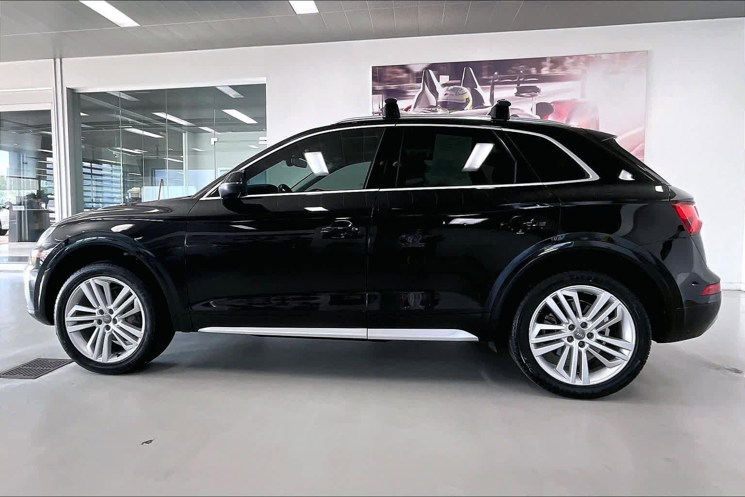 Used 2018 Audi Q5 2.0T Premium Plus w/ Premium Plus Package AWD/4WD image 3
