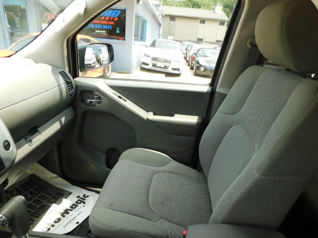 Used 2019 Nissan Frontier SV image 33