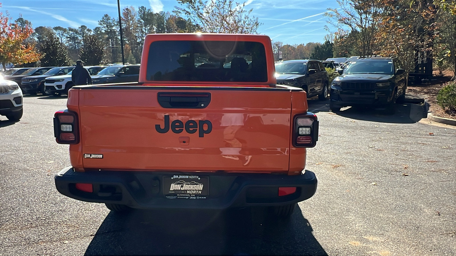 New 2025 Jeep Gladiator Sport image 9