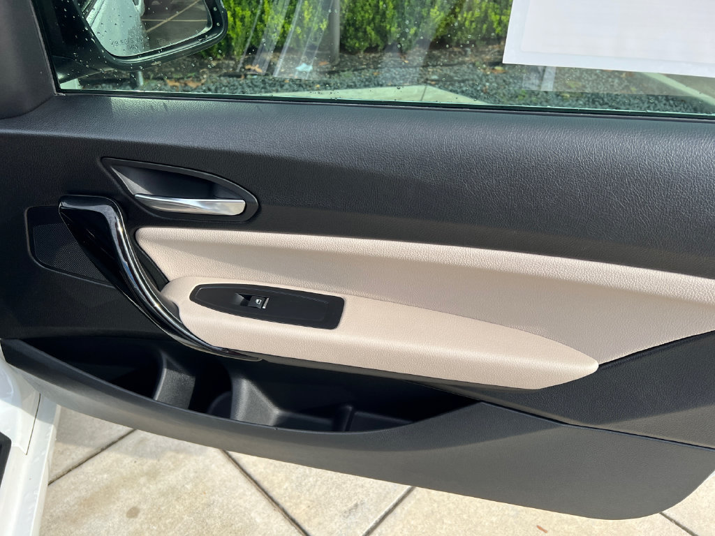 Used 2020 BMW 230i Coupe w/ Convenience Package RWD image 6