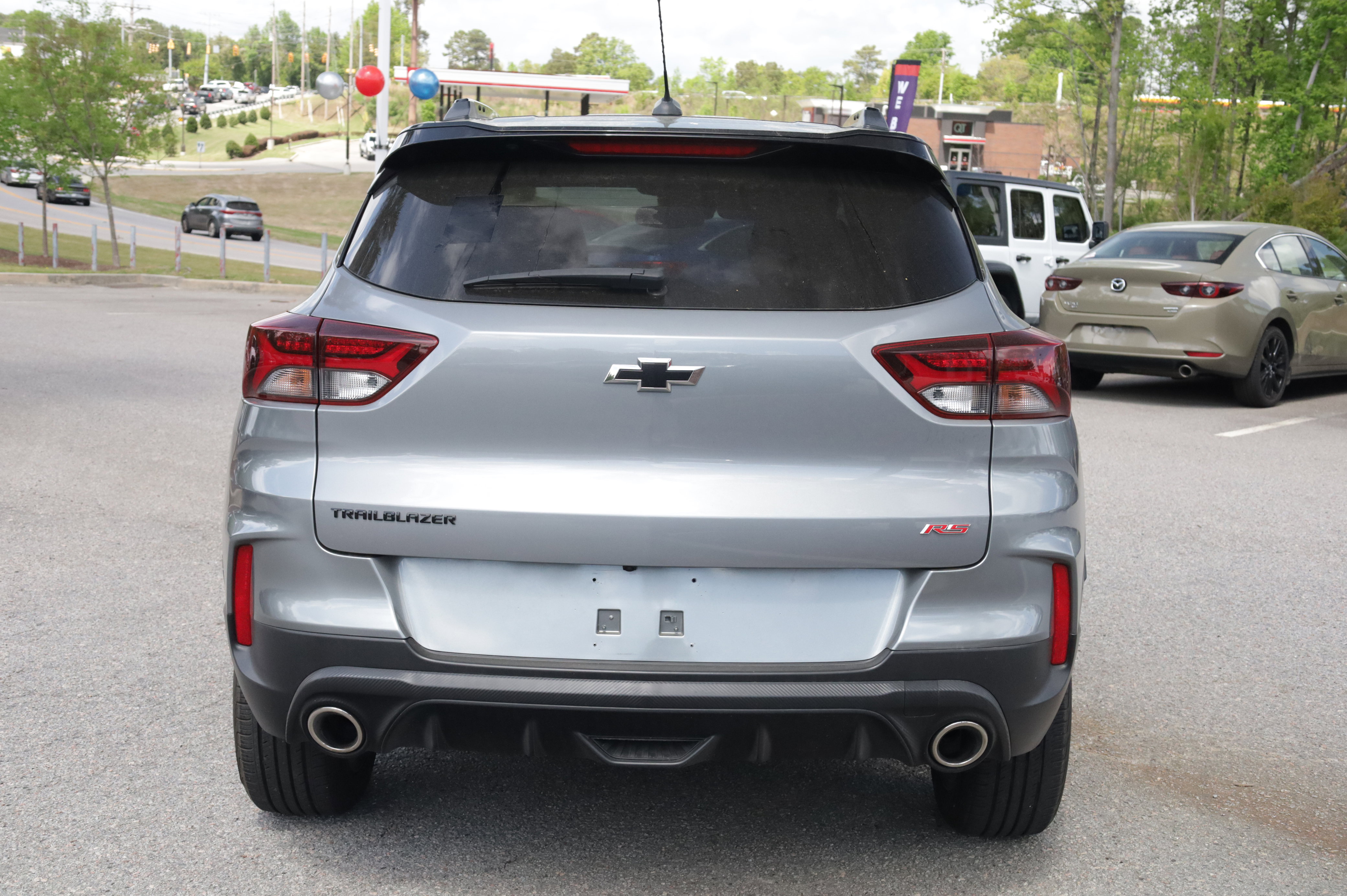Used 2023 Chevrolet TrailBlazer RS w/ Convenience Package FWD image 4