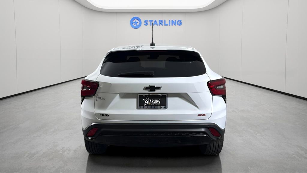 Certified 2024 Chevrolet Trax RS w/ Driver Confidence Package FWD image 7