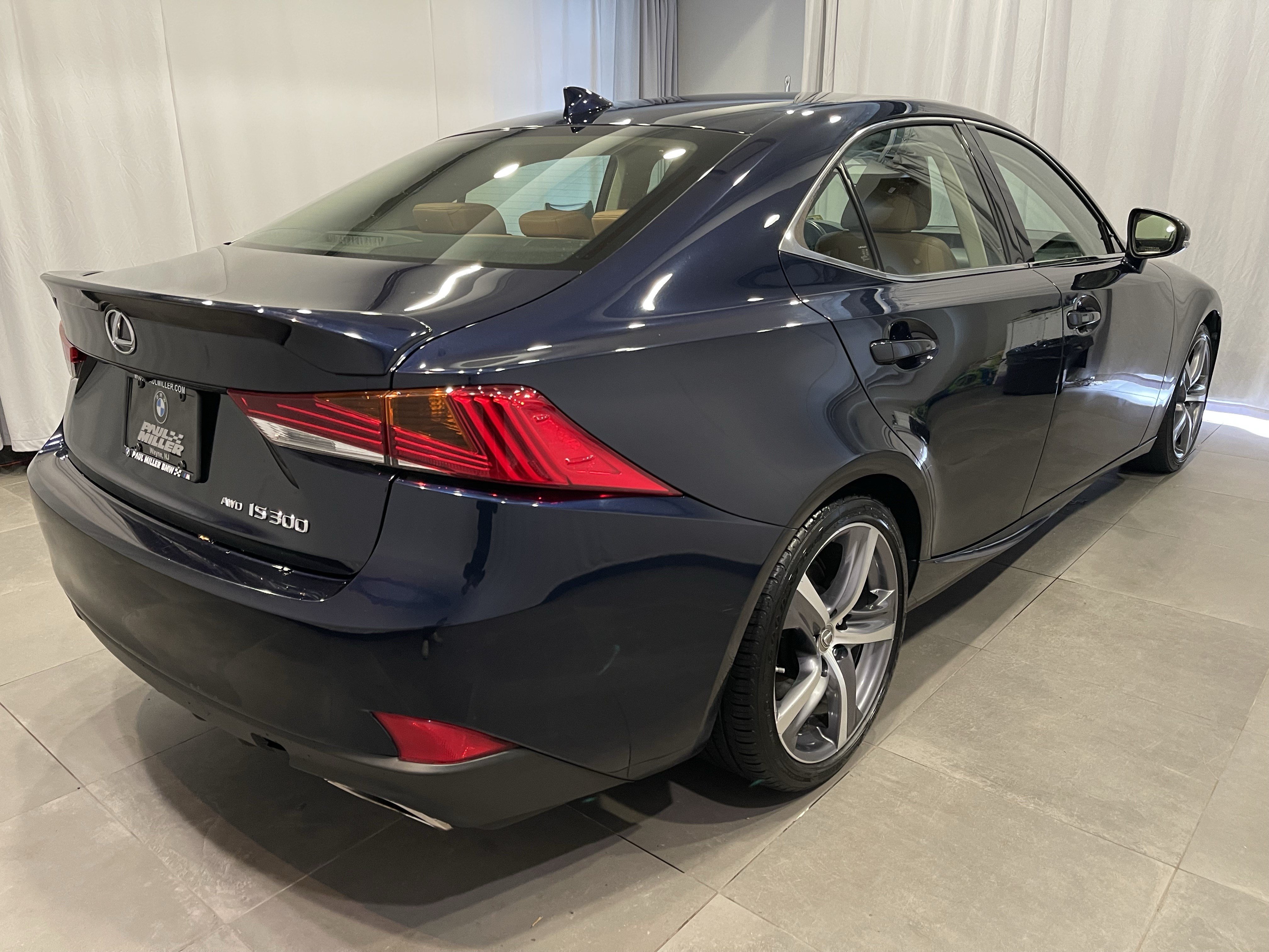 Used 2017 Lexus IS 300 AWD w/ Premium Package image 6