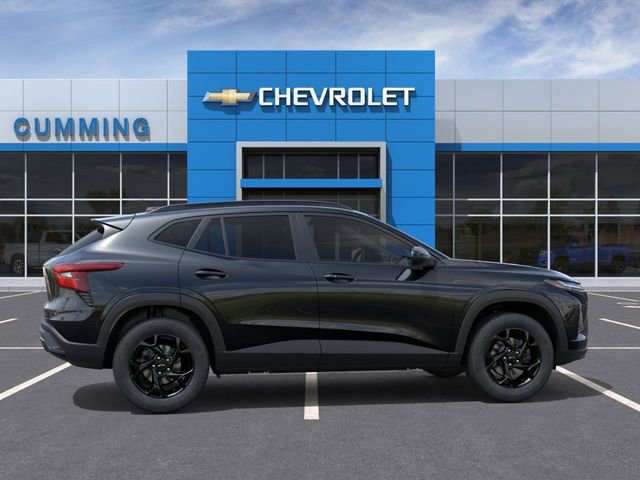 New 2026 Chevrolet Trax LT w/ Midnight Edition FWD image 5