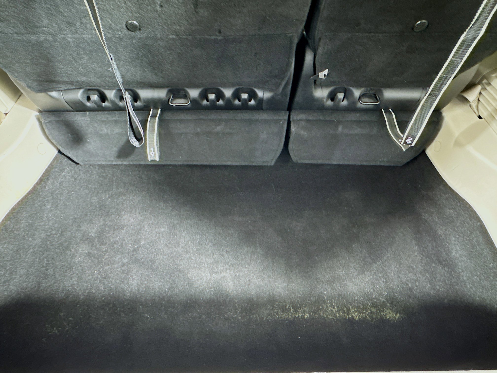 Used 2024 Chrysler Voyager LX image 34