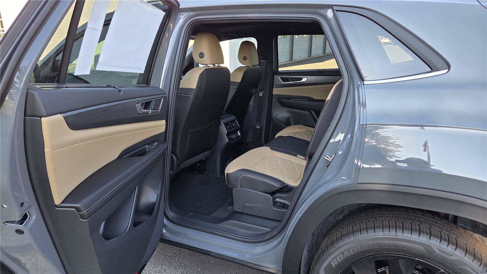 New 2026 Volkswagen Atlas Cross Sport SE AWD/4WD image 25