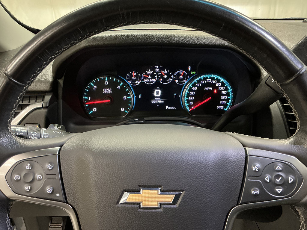 Used 2018 Chevrolet Suburban Premier AWD/4WD image 15