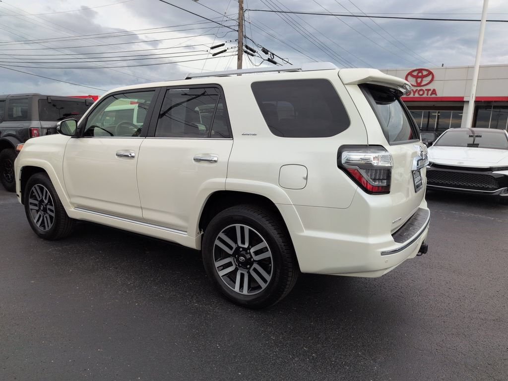 Used 2018 Toyota 4Runner Limited AWD/4WD image 3
