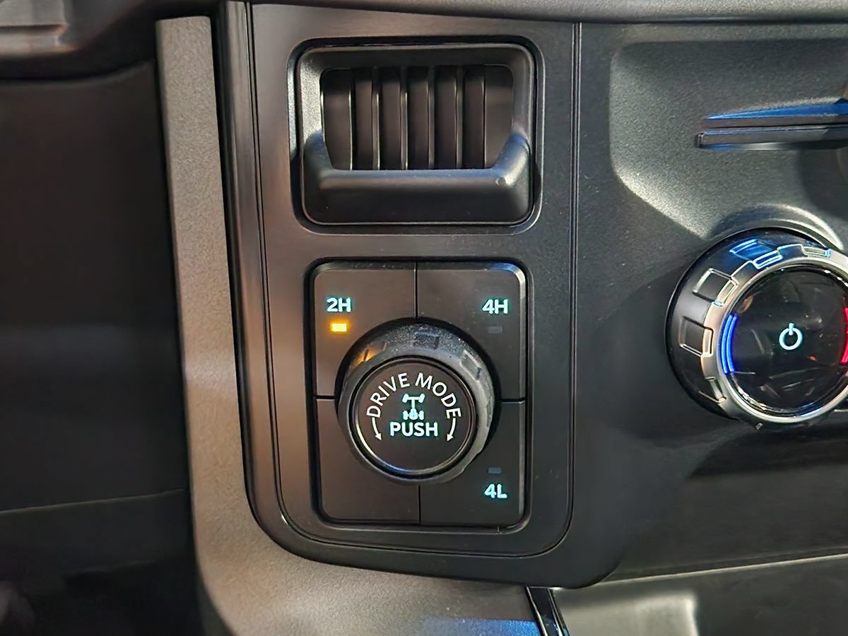 Used 2026 Ford F150 XLT w/ Equipment Group 302A MID AWD/4WD image 39