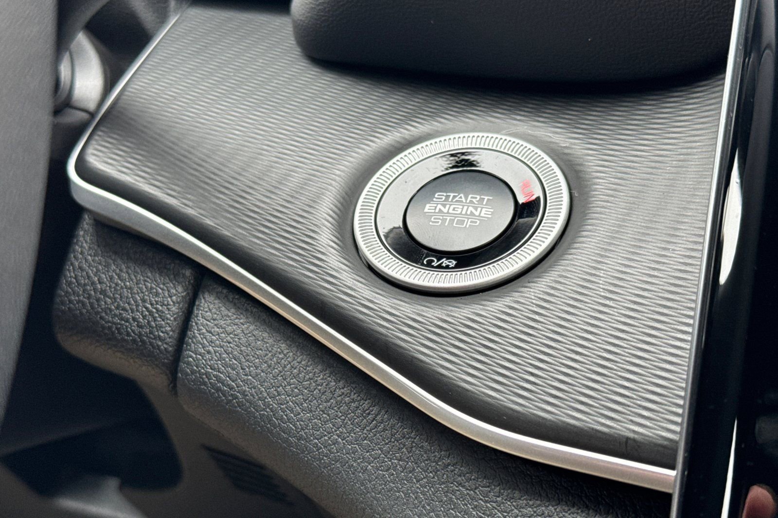 New 2025 Jeep Grand Cherokee Laredo image 24