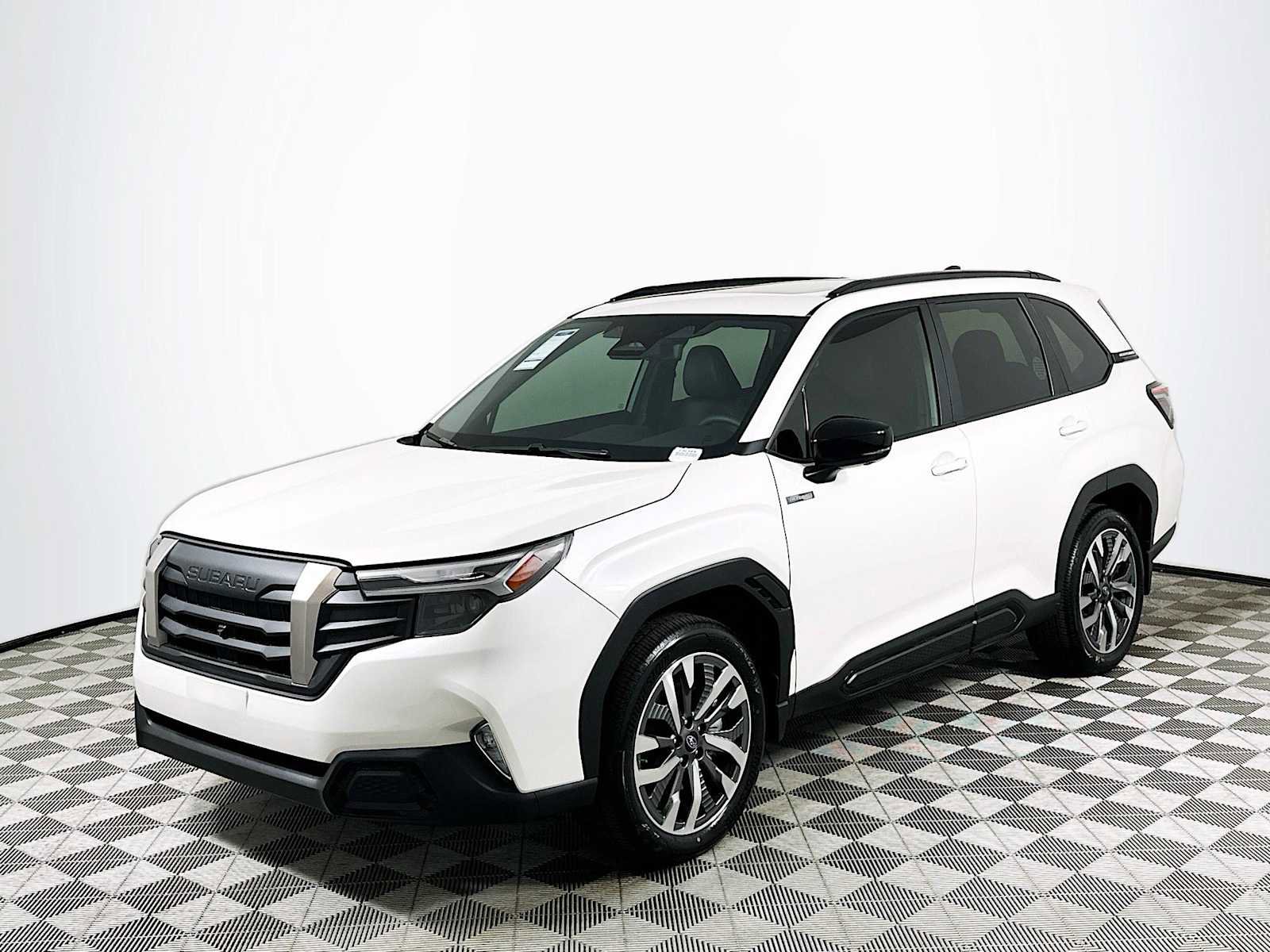 New 2025 Subaru Forester Touring image 3
