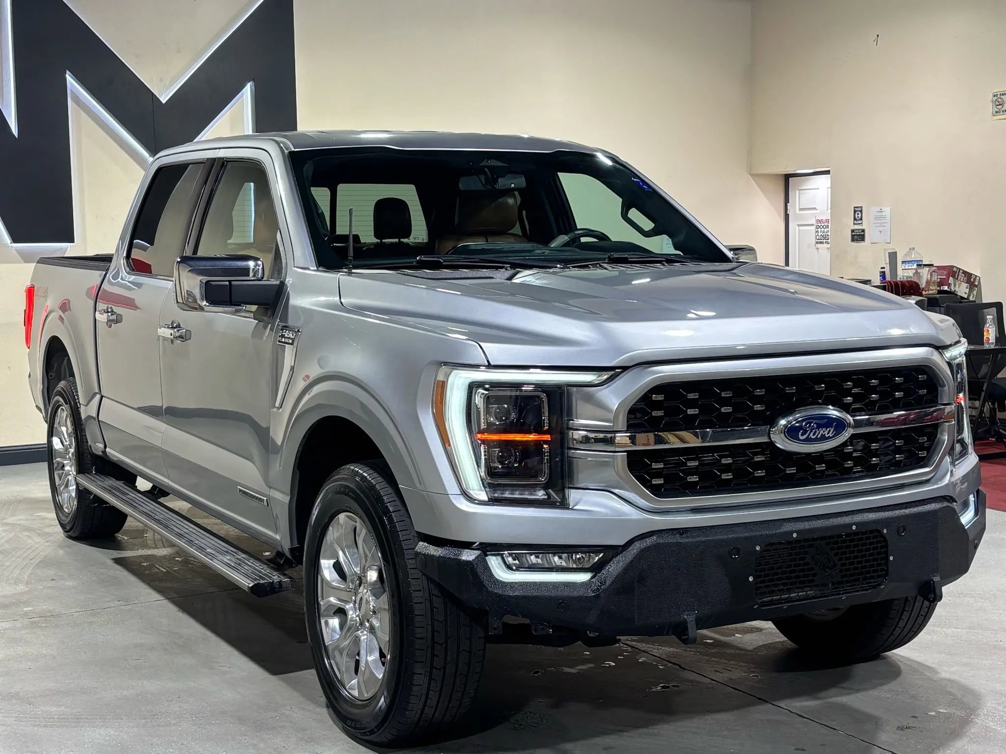 Used 2022 Ford F150 Platinum w/ Bed Utility Package image 2