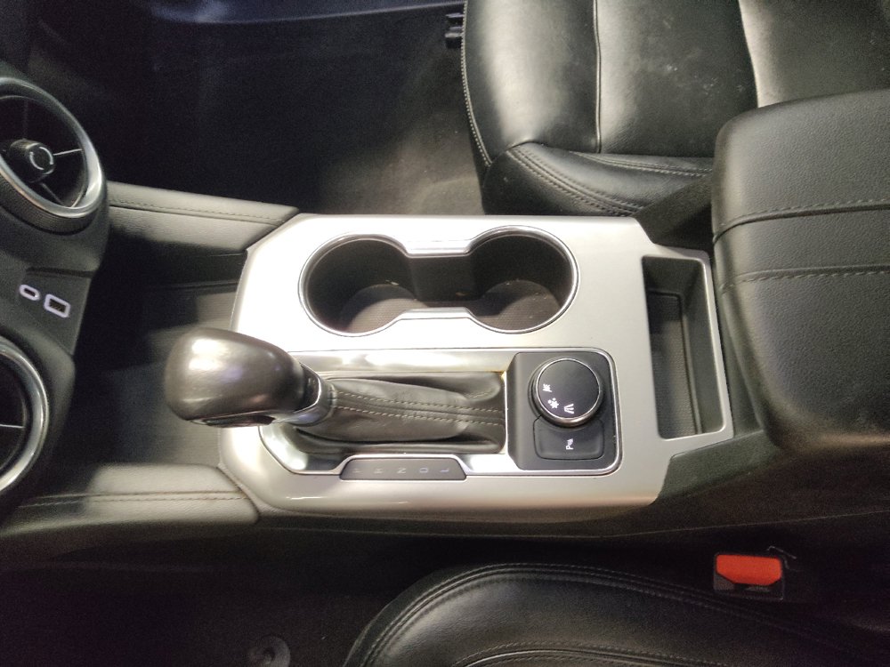 Used 2019 Chevrolet Blazer LT FWD image 26
