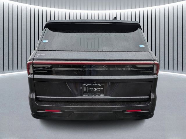 New 2026 Lincoln Navigator Reserve AWD/4WD image 4