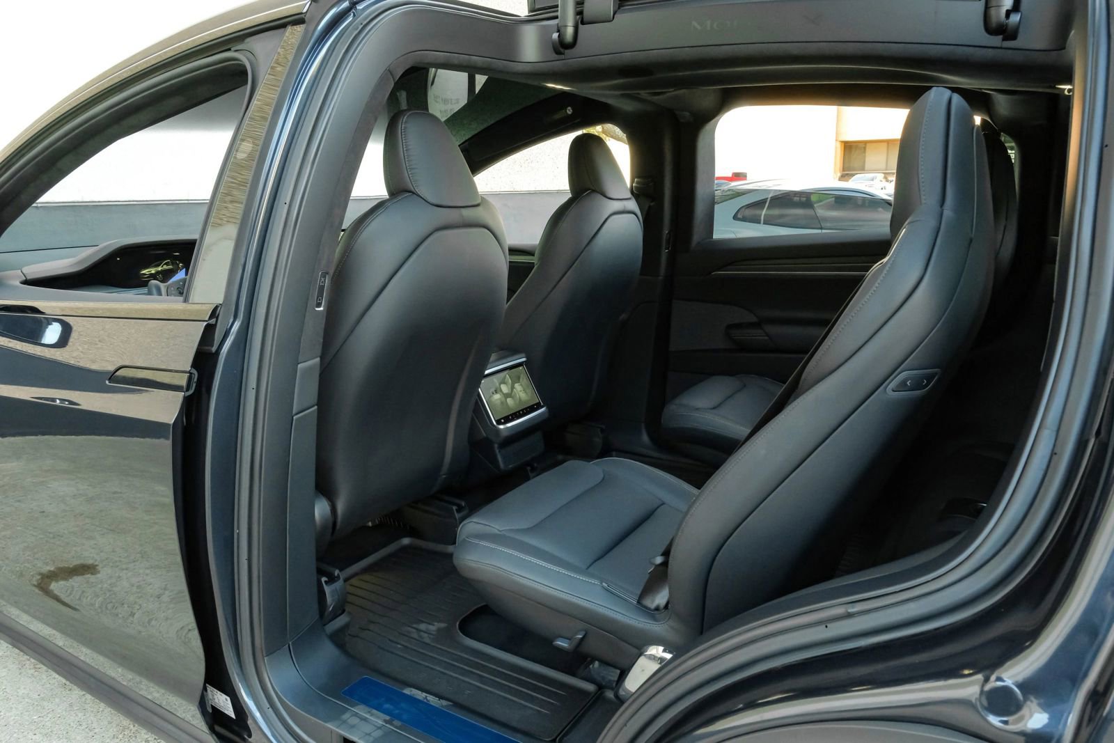 Used 2023 Tesla Model X Plaid image 64