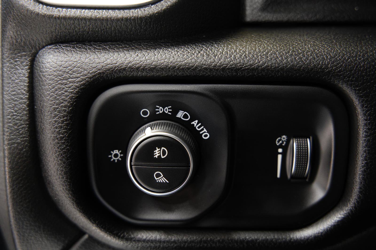 Used 2024 RAM 2500 Big Horn image 28