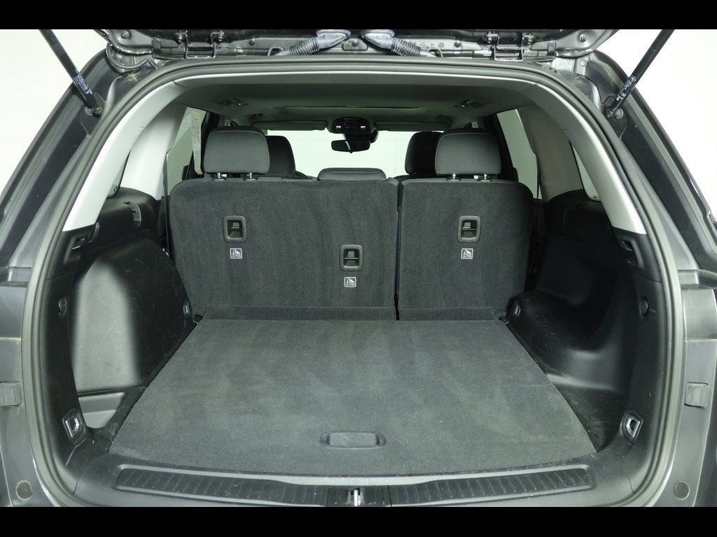 Used 2023 Jeep Grand Cherokee Laredo image 17