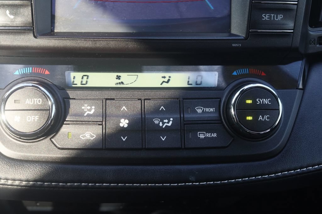 Certified 2018 Toyota RAV4 LE AWD/4WD image 15