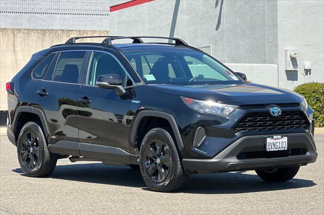 Certified 2021 Toyota RAV4 LE AWD/4WD image 5