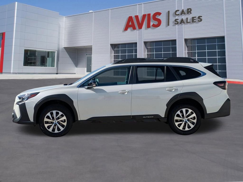 Used 2025 Subaru Outback Premium image 10