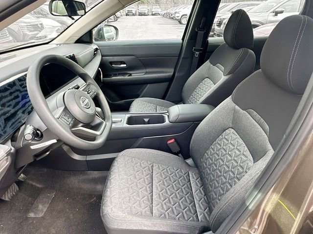 New 2026 Nissan Kicks SV w/ SV Premium Package image 9