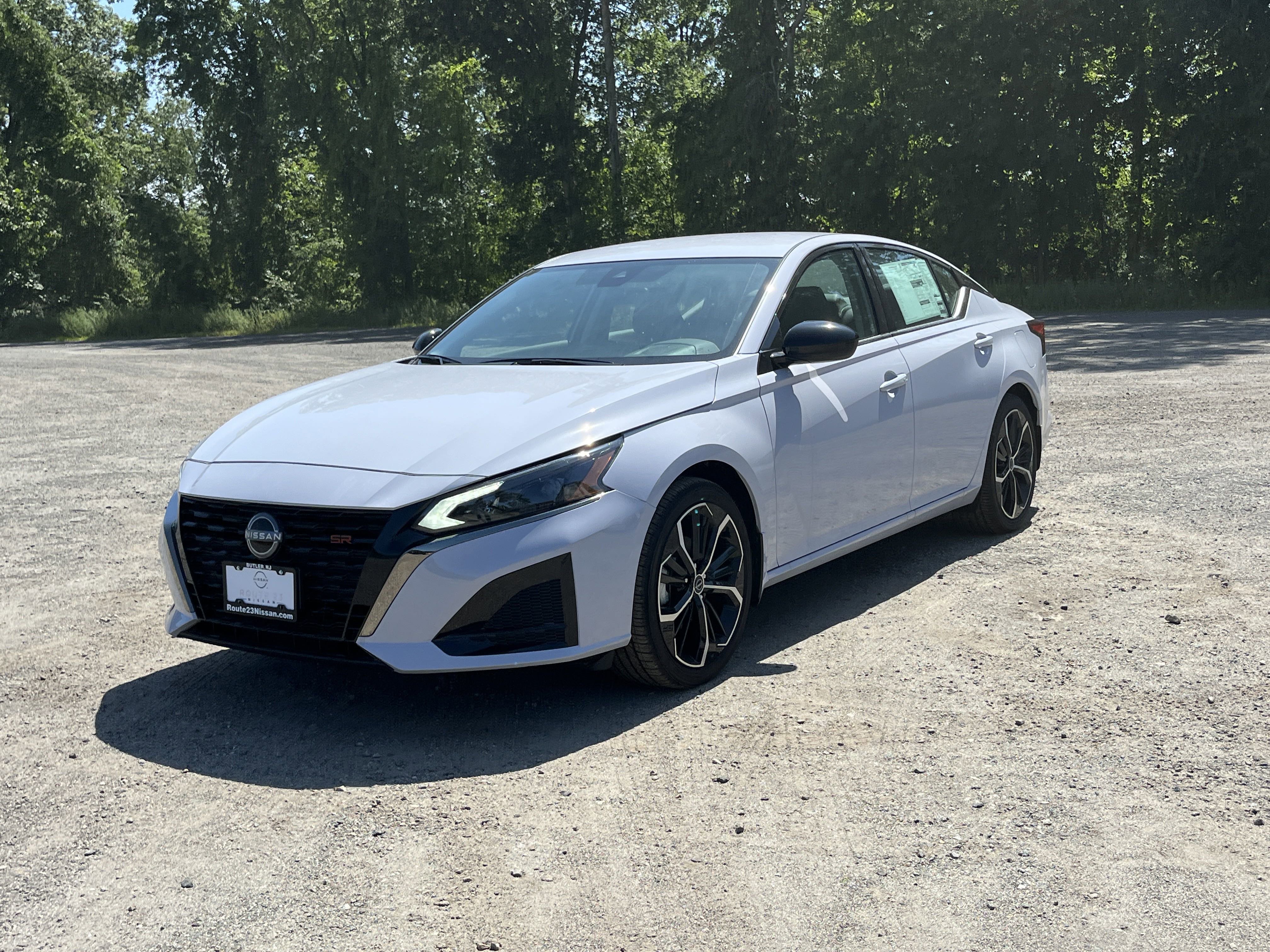 New 2025 Nissan Altima 2.5 SR image 1